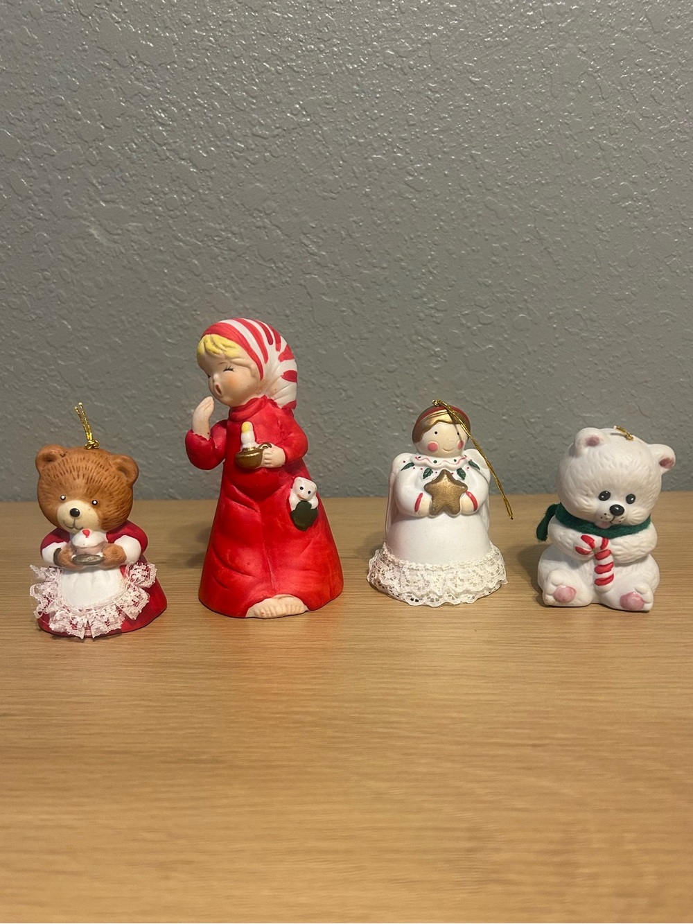 Vintage 1978 Jasco & BOA Christmas Bell Ornaments Lot of 4.